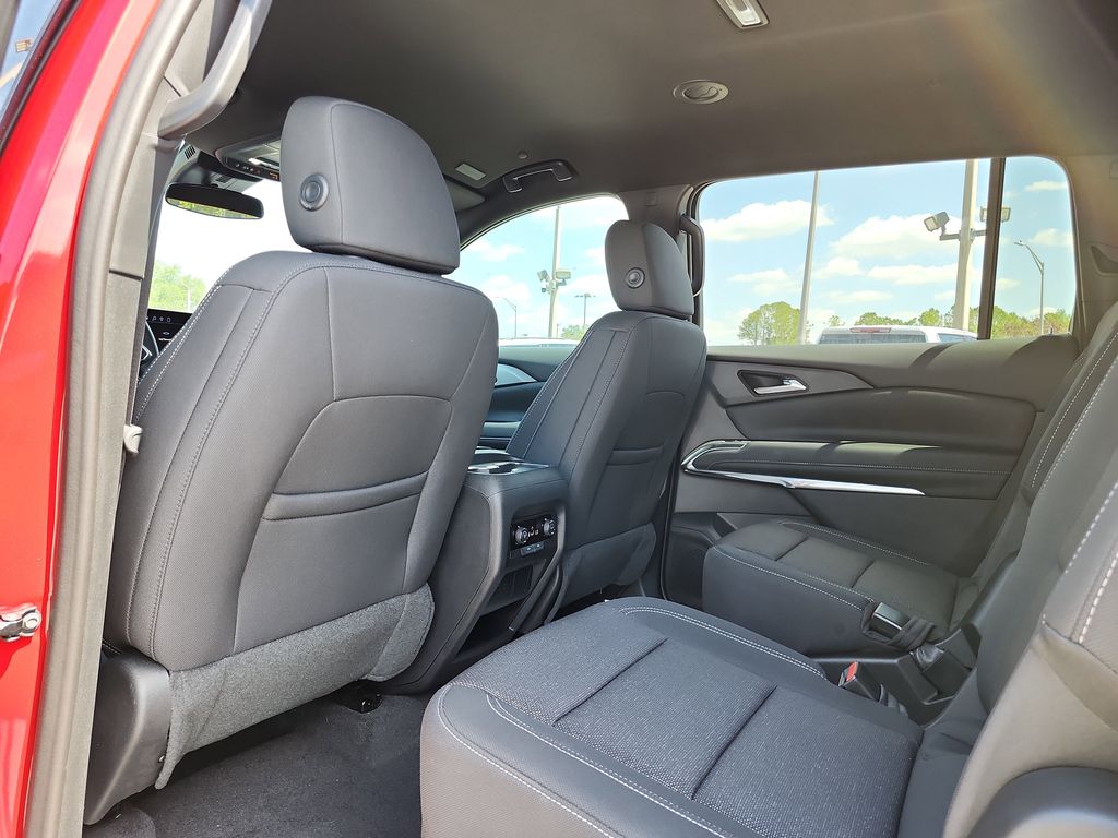 new 2026 Chevrolet Traverse car, priced at $39,695