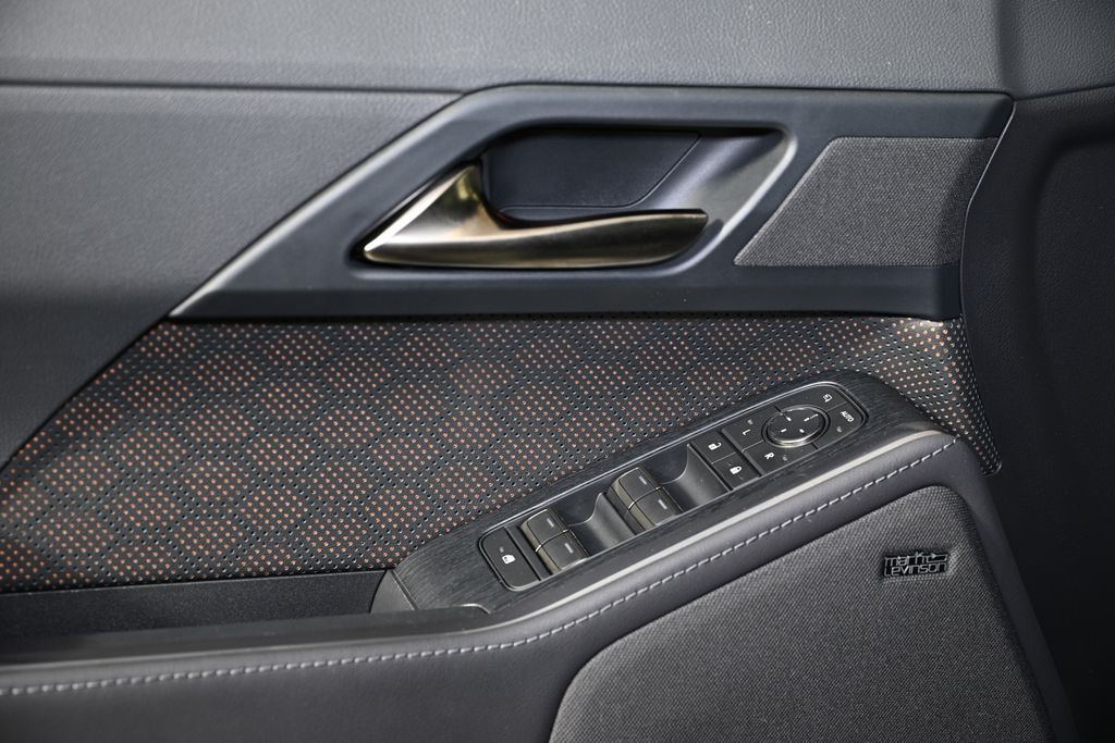 Thumbnail: 2025 Lexus GX - 22