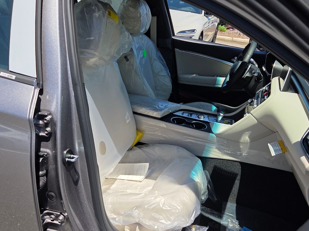 New 2026 Silver Genesis 2.5T image 16