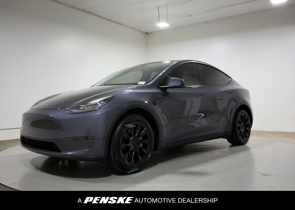 Midnight Silver Metallic 2023 Tesla Model Y Long Range AWD SUV / Crossover All-Wheel Drive 1-Speed Automatic