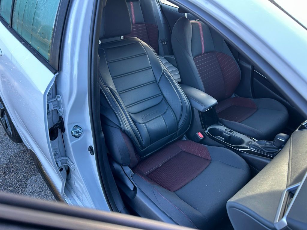 Thumbnail: 2025 Toyota Corolla - 15