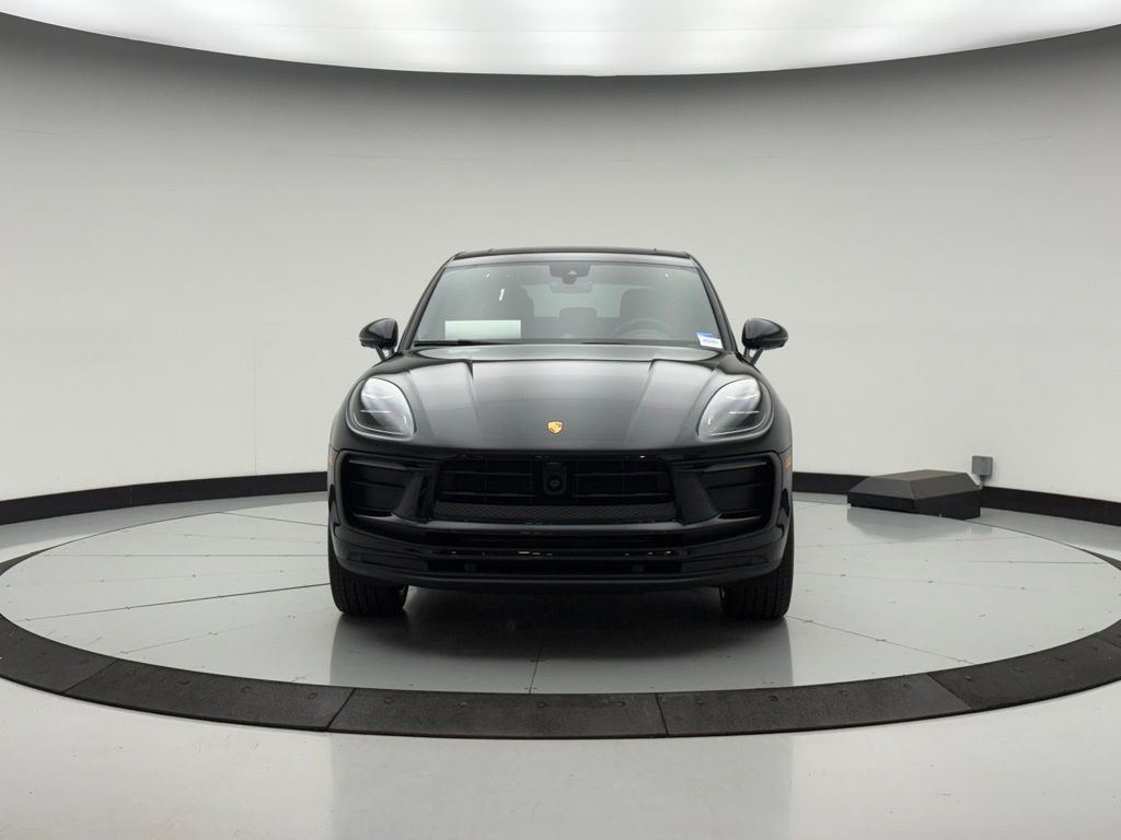 Thumbnail: 2026 Porsche Macan - 9