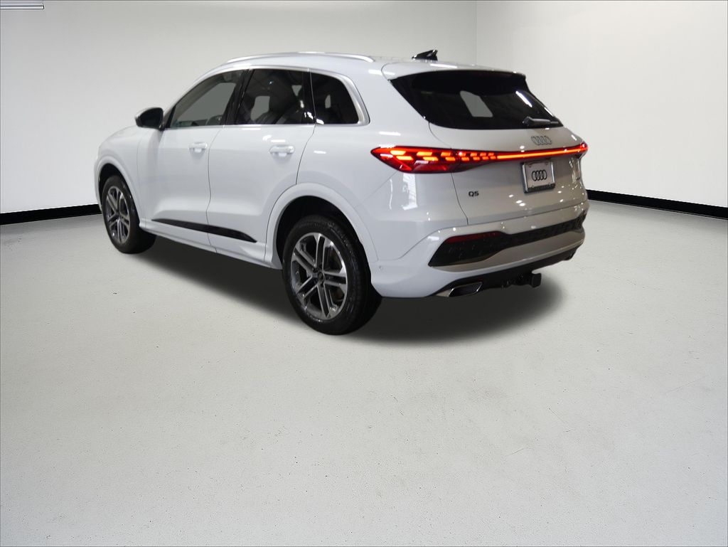 Thumbnail: 2026 Audi Q5 - 3