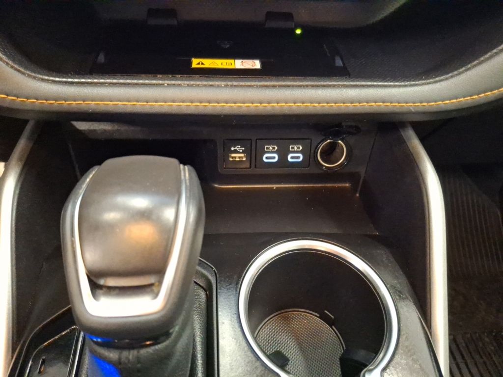 Used 2023 Toyota Highlander Hybrid SUV