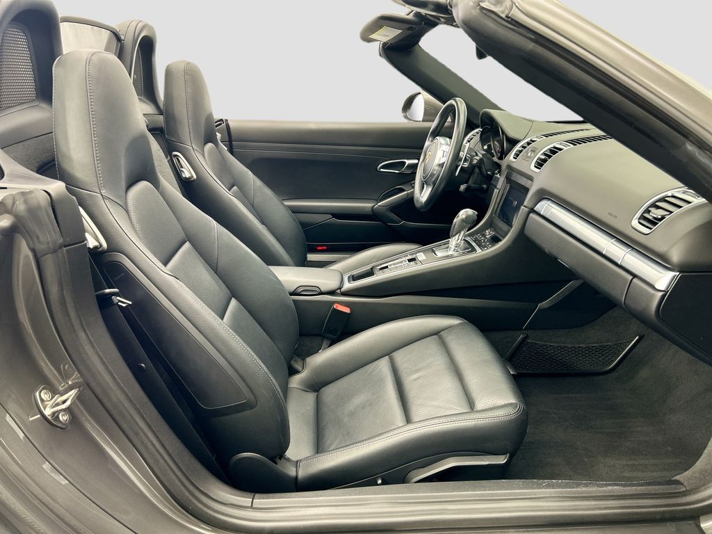 Thumbnail: 2015 Porsche Boxster - 17