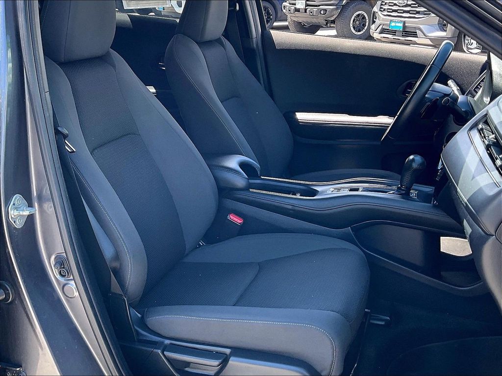 2021 Honda HR-V — photo 10