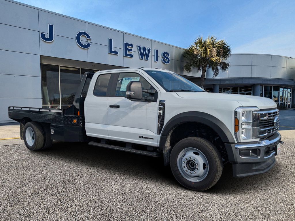 2025 Ford F-450 Chassis XL