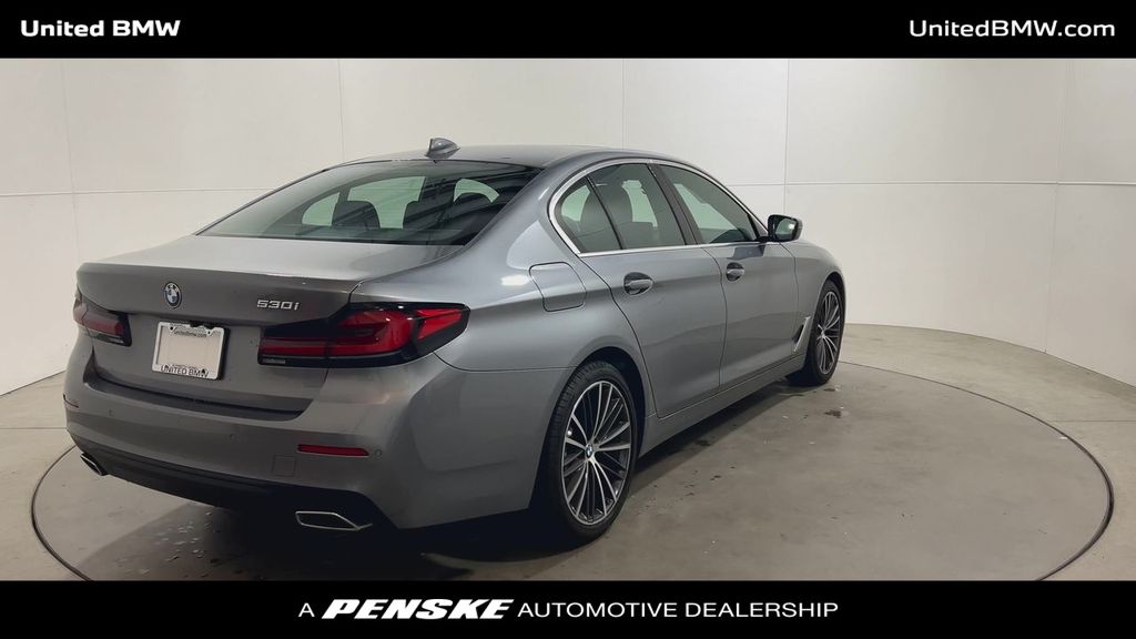 2023 BMW 5 Series 530i 8
