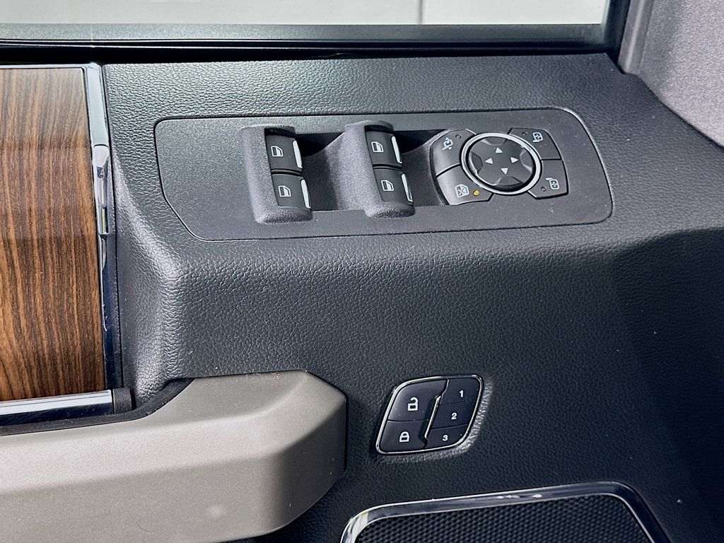 Thumbnail: 2016 Ford F-150 - 18