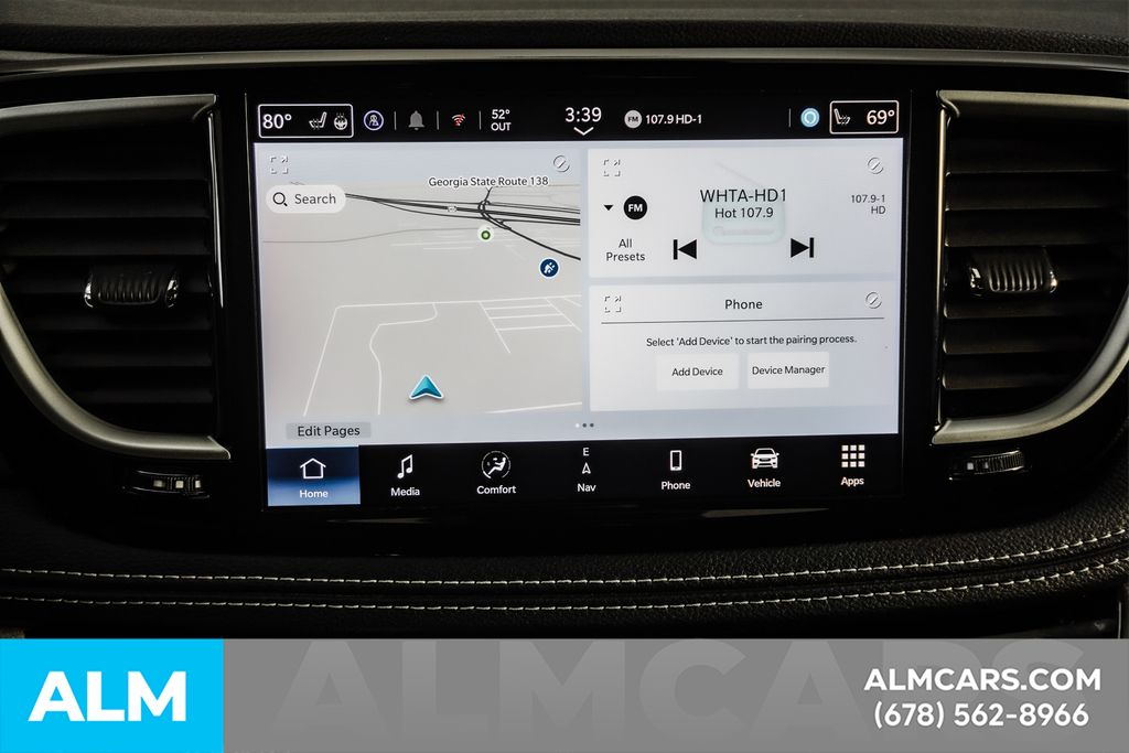 Used 2024 Black Chrysler Select image 32