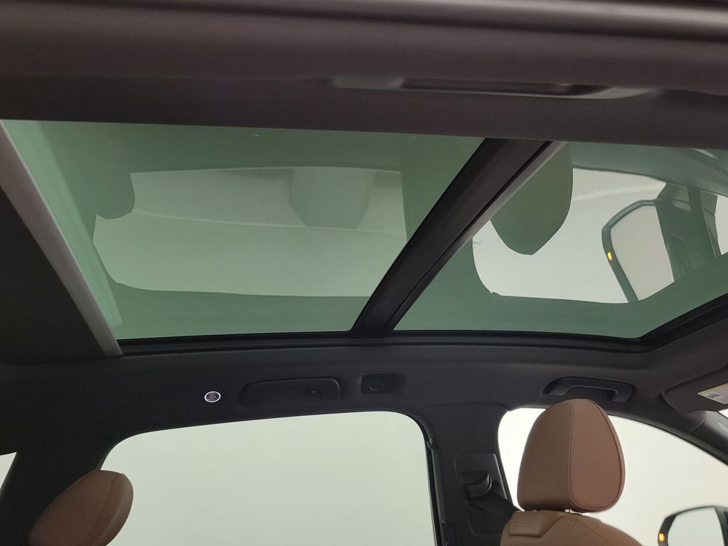 Thumbnail: 2023 Audi Q7 - 17