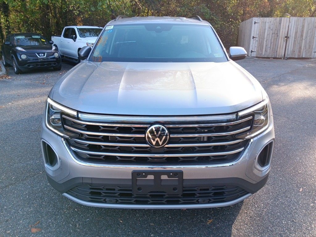 2025 Volkswagen Atlas 2.0T SE 8