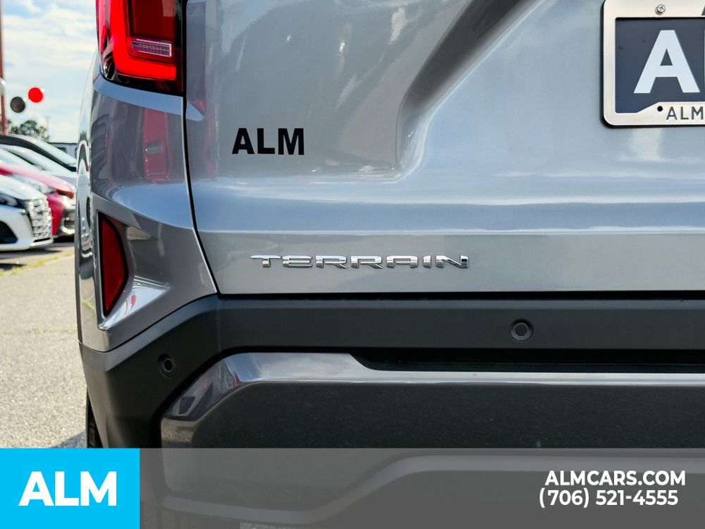 Used 2026 Silver GMC Elevation image 5