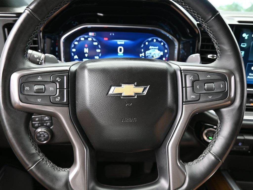 Used 2024 Iridescent Pearl Tricoat Chevrolet High Country image 34