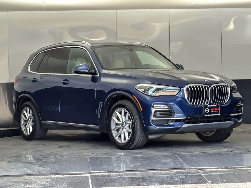  2019 BMW X5 xDrive40i AWD   