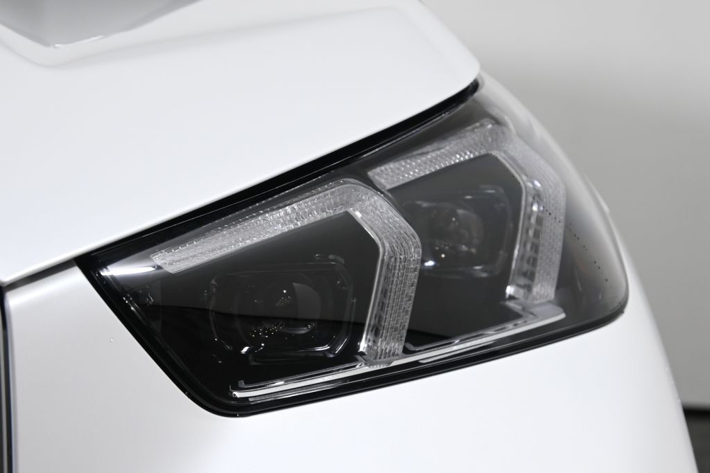 Thumbnail: 2026 BMW X1 - 11