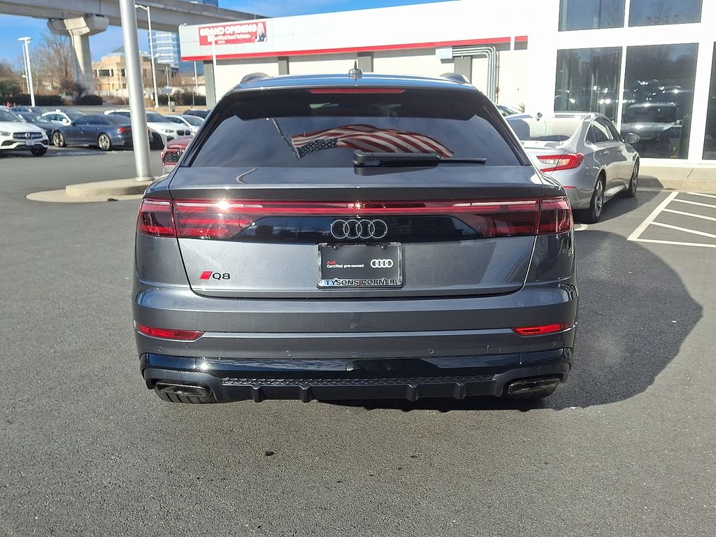 Thumbnail: 2024 Audi Q8 - 5
