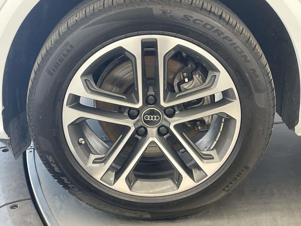 2025 Audi Q5 2.0T Premium White at Audi Porsche Sewickley