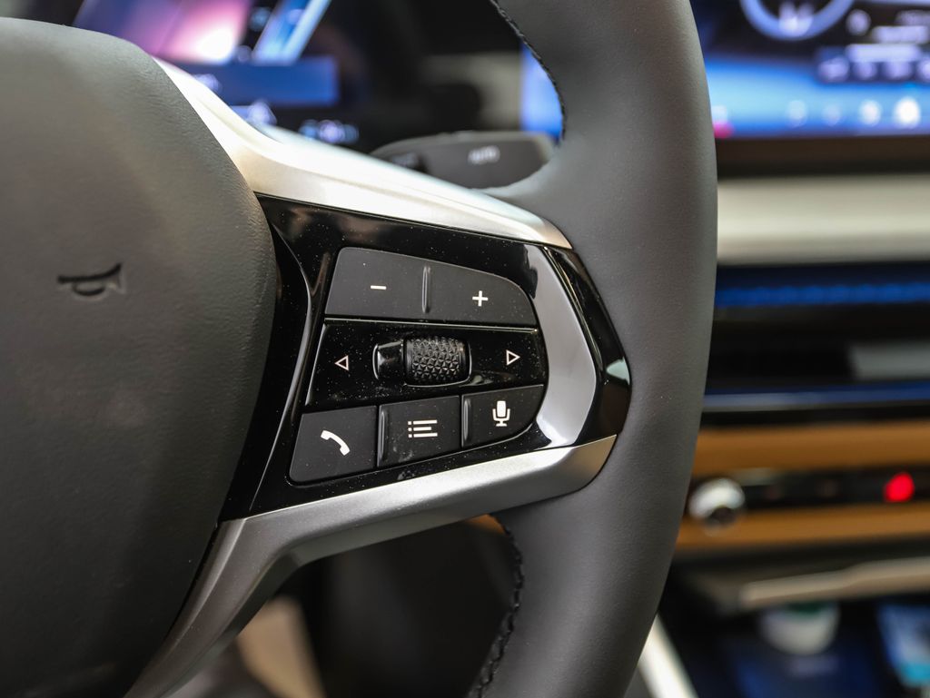 Thumbnail: 2026 BMW i4 - 13