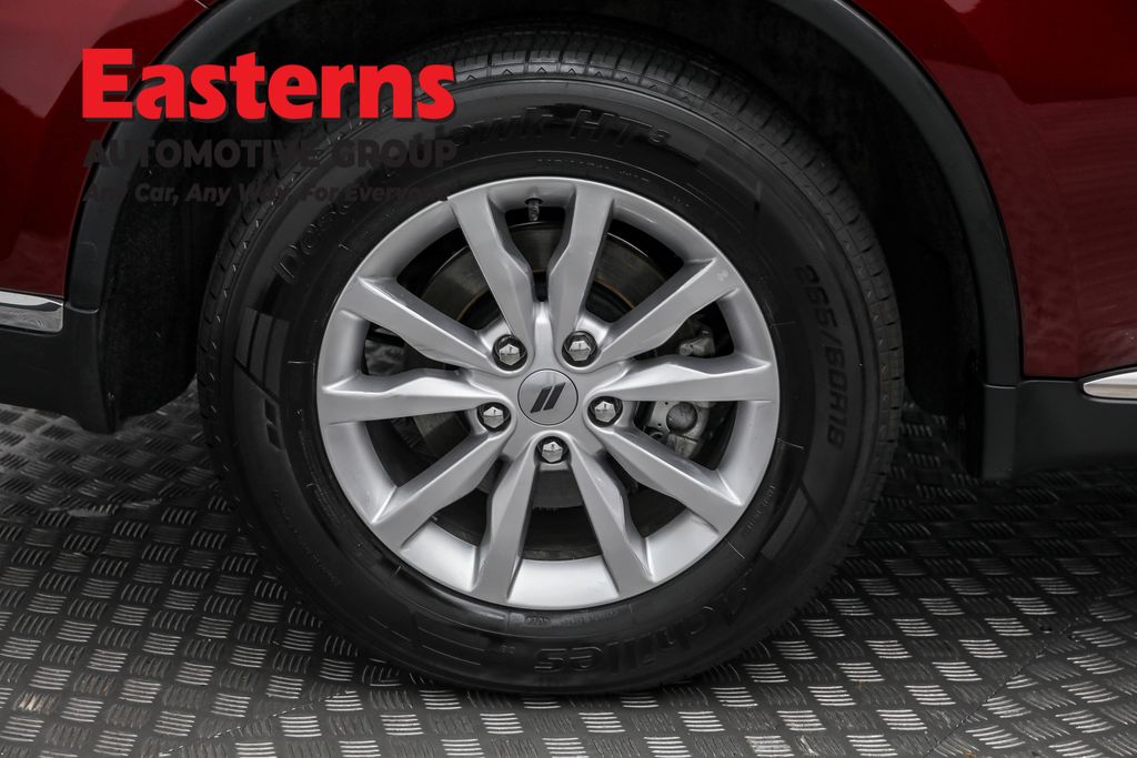Used 2023 Red Dodge SXT image 28