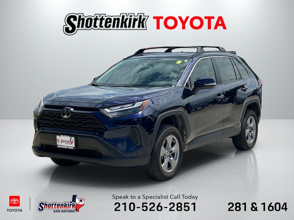 2025 Toyota RAV4 Hybrid XLE AWD's photo