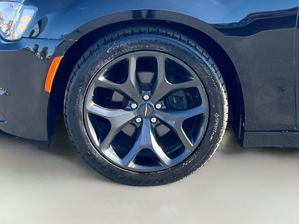 Used 2020 Black Chrysler Touring image 29