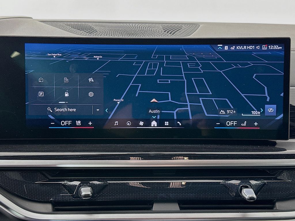 Thumbnail: 2026 BMW X7 - 12