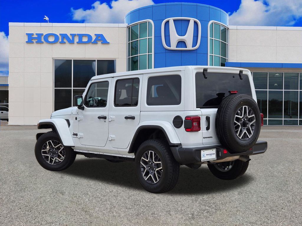 Used 2025 Jeep Wrangler SUV