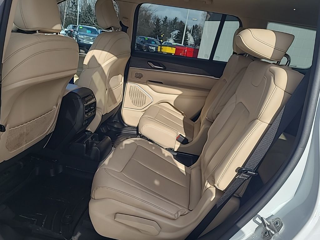 used 2021 Jeep Grand Cherokee L car, priced at $24,698