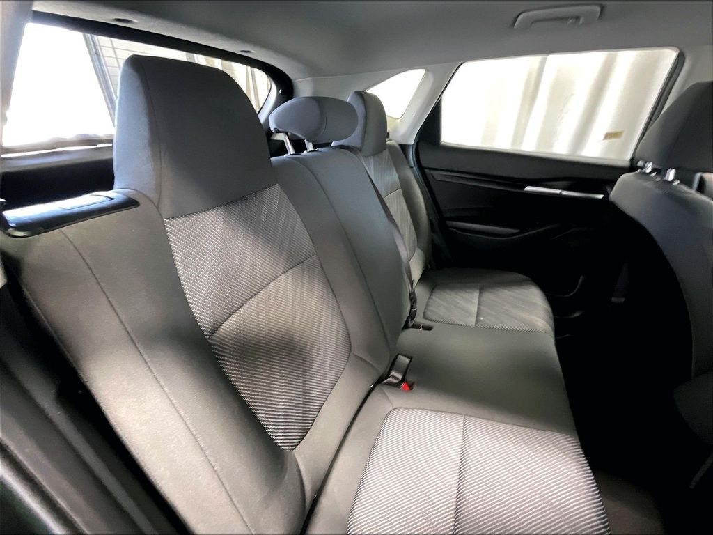 2023 Kia Seltos — photo 16