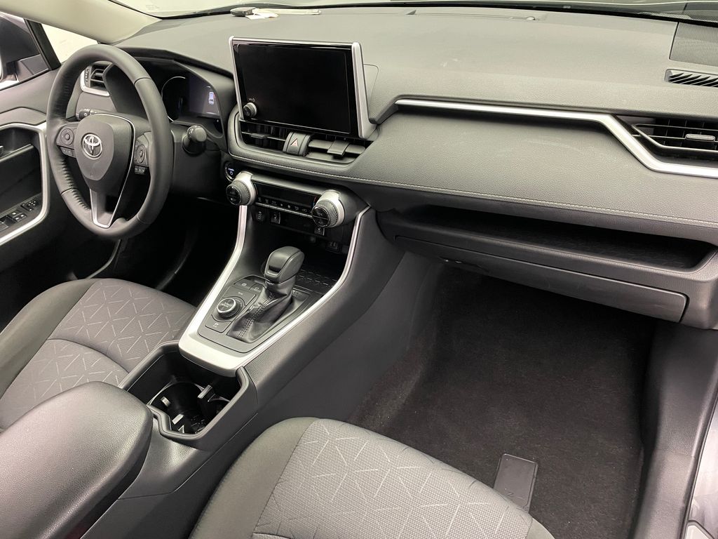 Thumbnail: 2024 Toyota RAV4 - 16