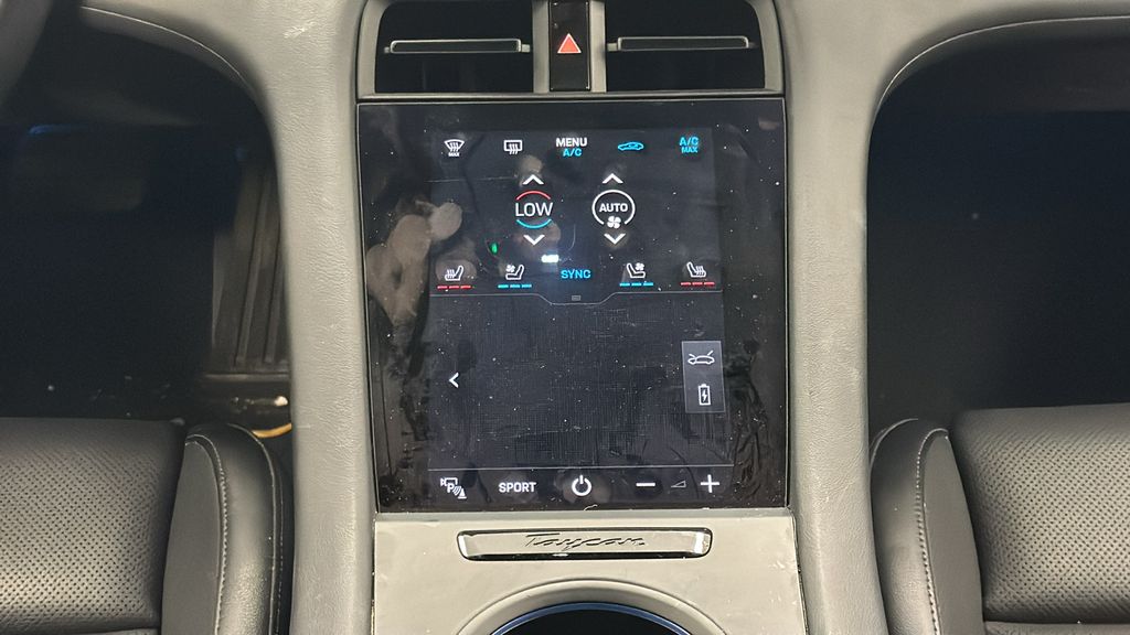 2021 Porsche Taycan 4S 26