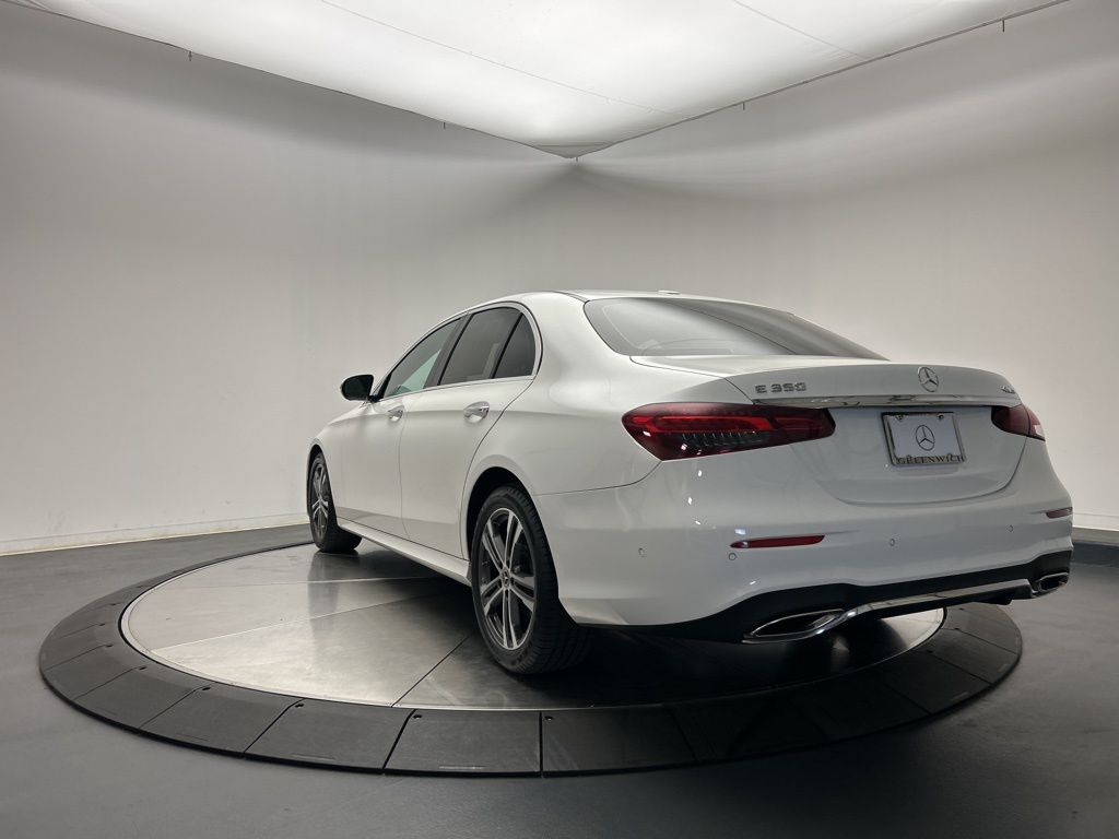 Thumbnail: 2022 Mercedes-Benz E-Class - 5