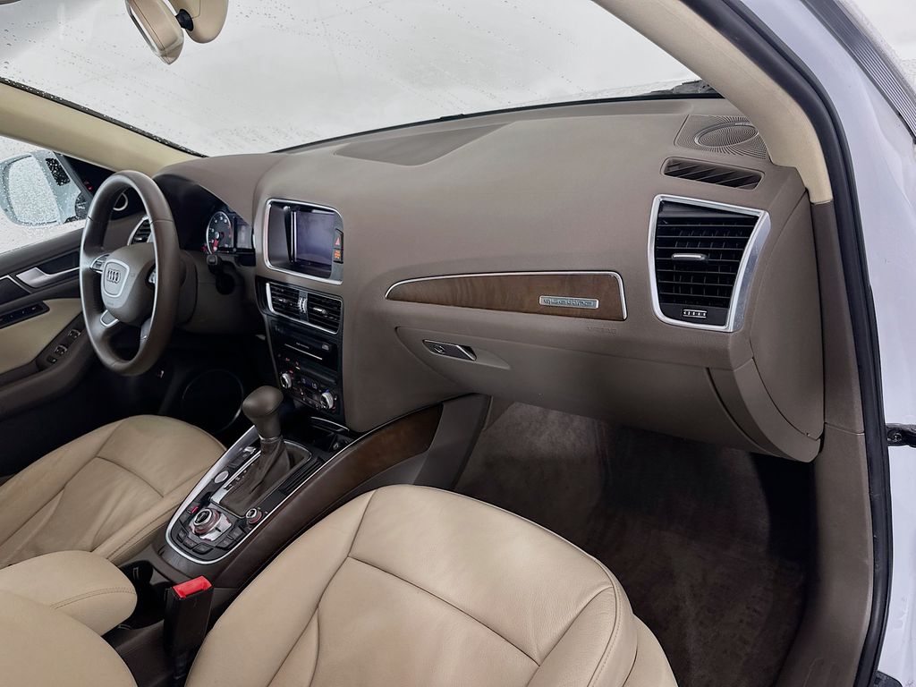 Thumbnail: 2017 Audi Q5 - 30