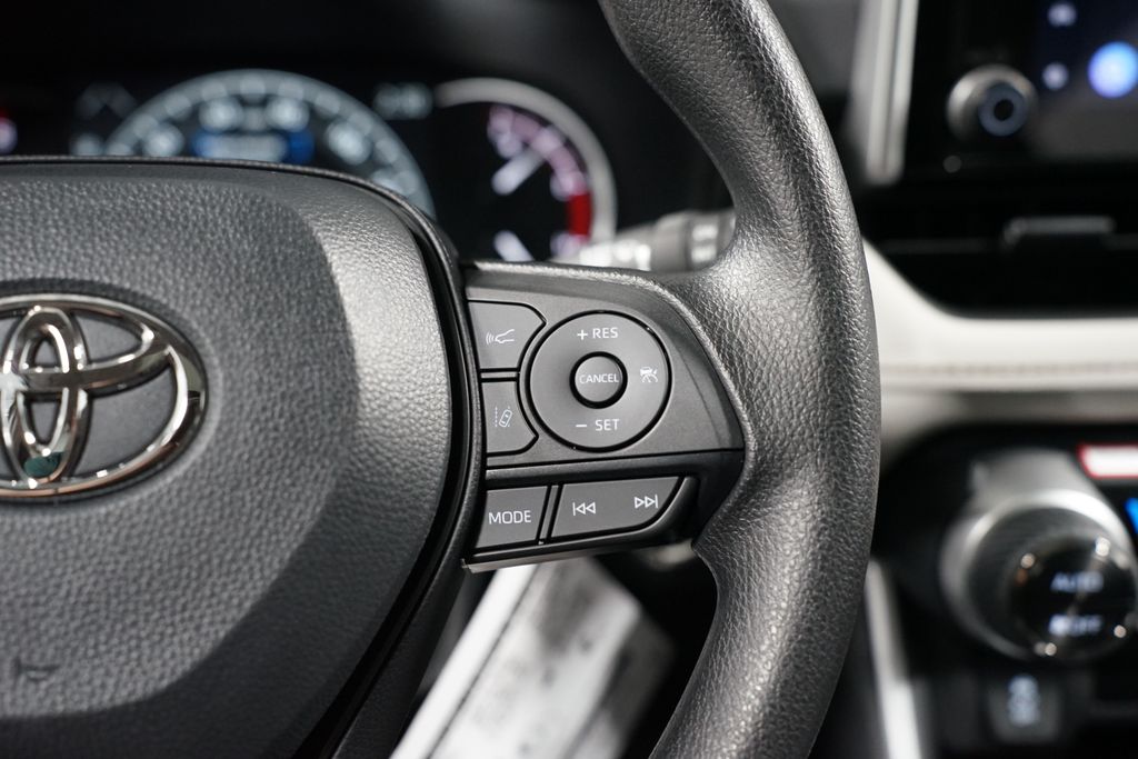 Thumbnail: 2025 Toyota RAV4 - 13