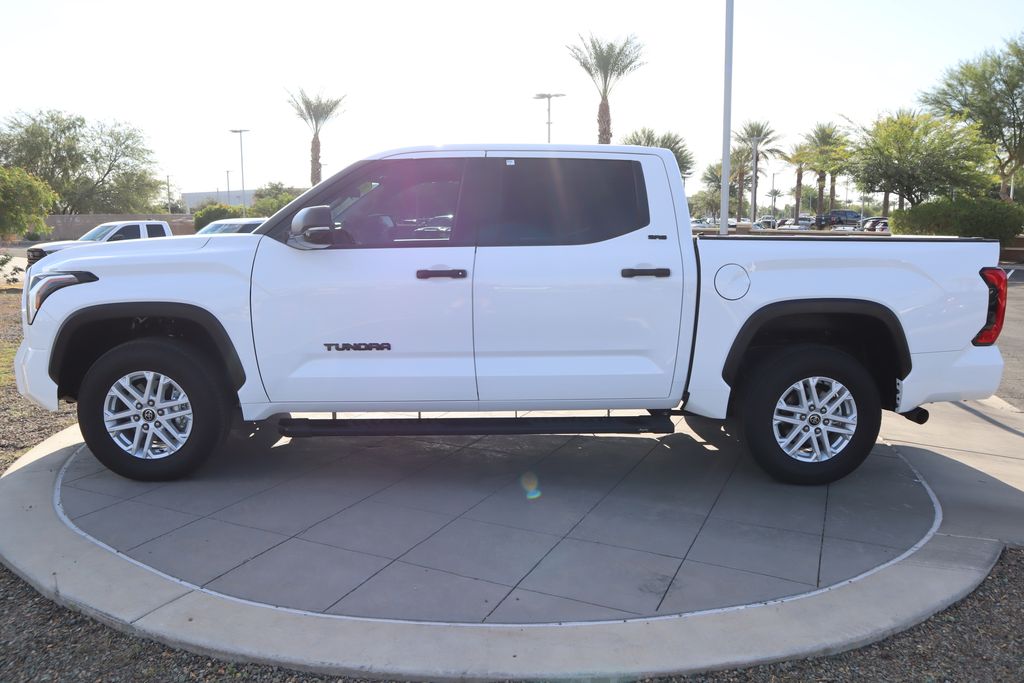 Thumbnail: 2024 Toyota Tundra - 8