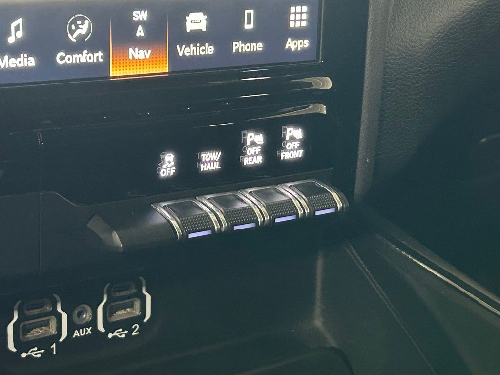 Used 2022 Granite Crystal Metallic Clearcoat Ram Rebel image 19