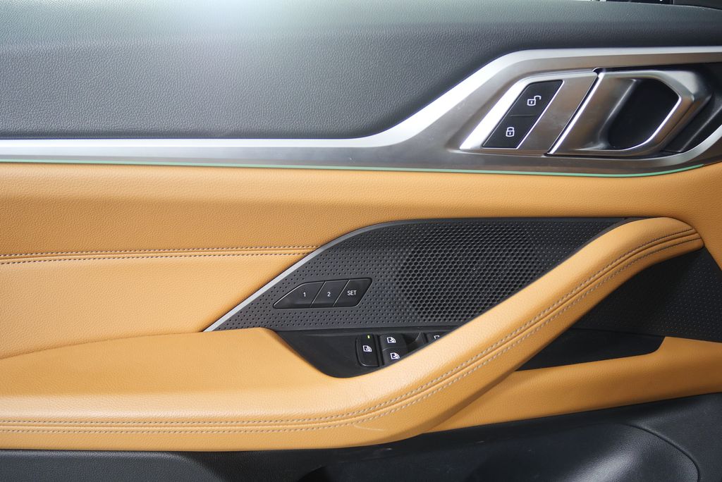 Thumbnail: 2023 BMW i4 - 8