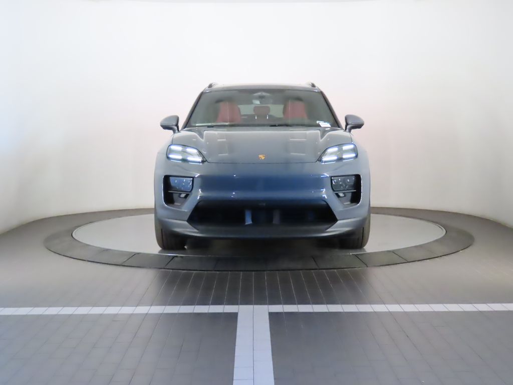 Thumbnail: 2025 Porsche Macan - 10