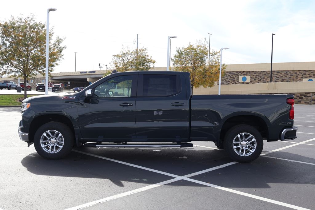 Thumbnail: 2026 Chevrolet Silverado 1500 - 4