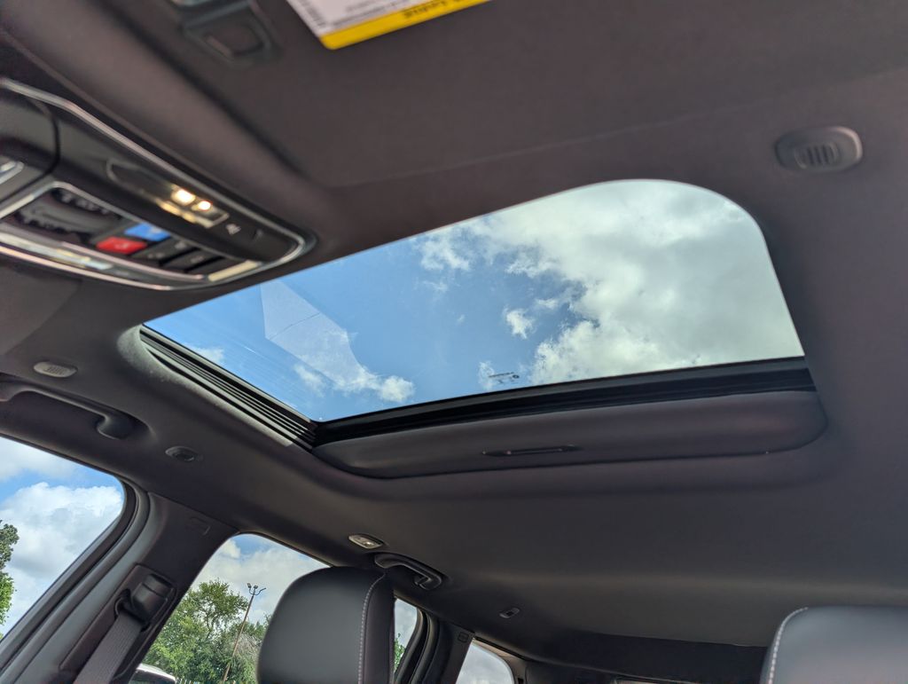 2026 Jeep Grand Cherokee Altitude White at Victoria Chrysler Dodge Jeep Ram