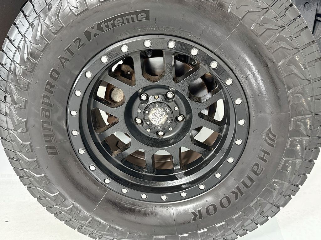 Thumbnail: 2017 Jeep Wrangler - 31