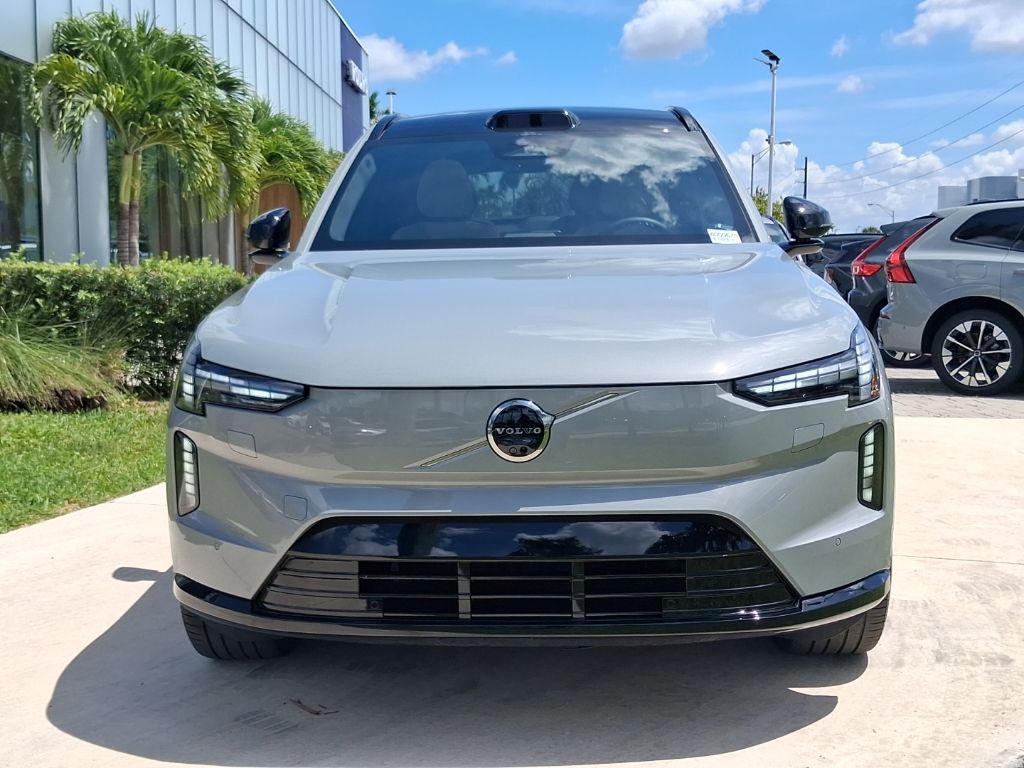 Used 2025 Volvo EX90 Plus with VIN 7JDEV3KK9SG000670 for sale in Miami, FL