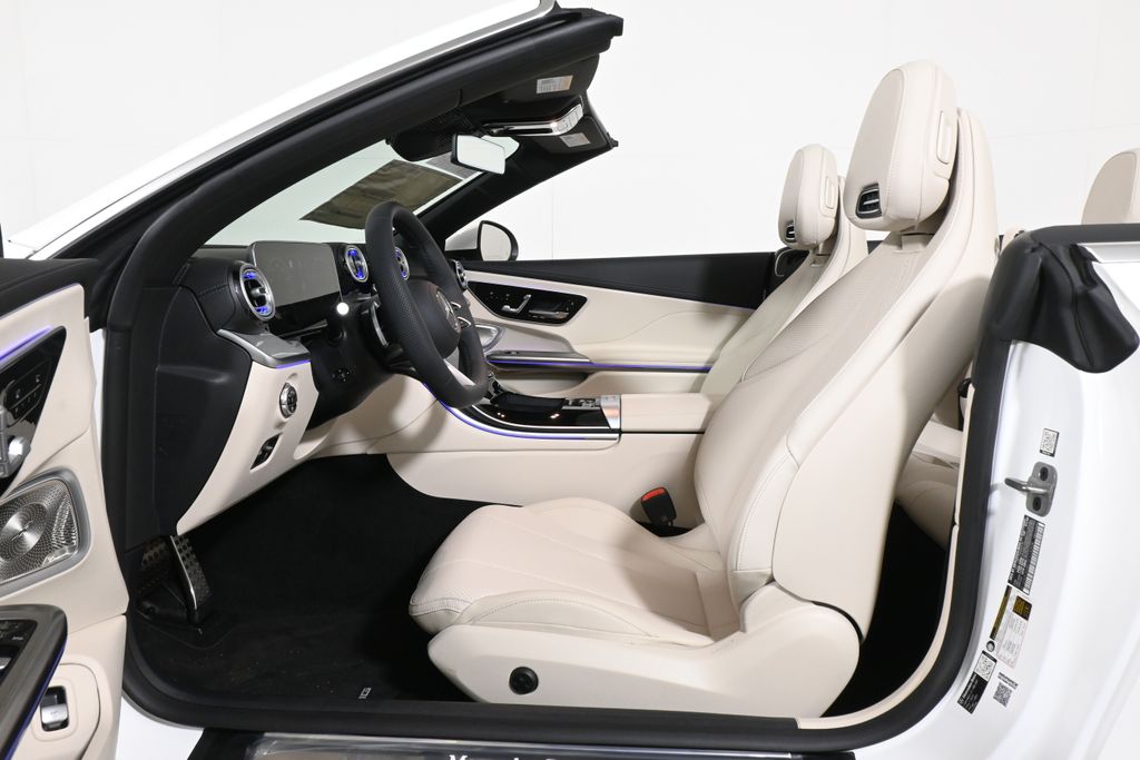 Thumbnail: 2026 Mercedes-Benz CLE - 3