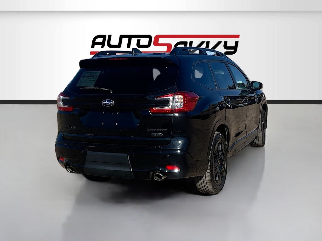 Used 2025 Black Subaru Onyx Edition Touring image 7