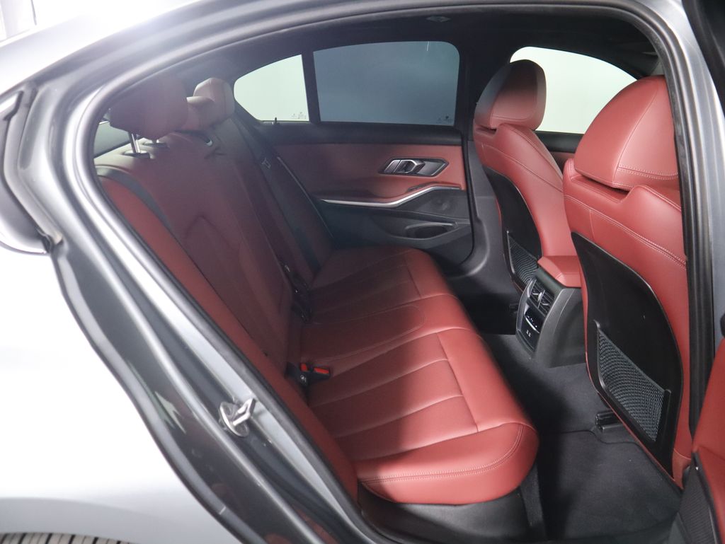 Thumbnail: 2023 BMW 3 Series - 23