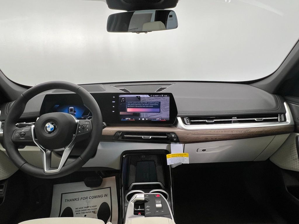 Thumbnail: 2026 BMW X1 - 10