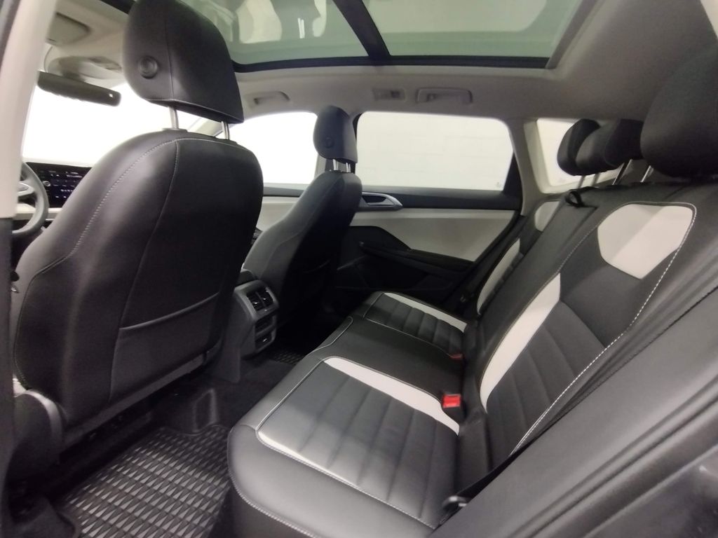 2025 Volkswagen Taos 1.5T SEL