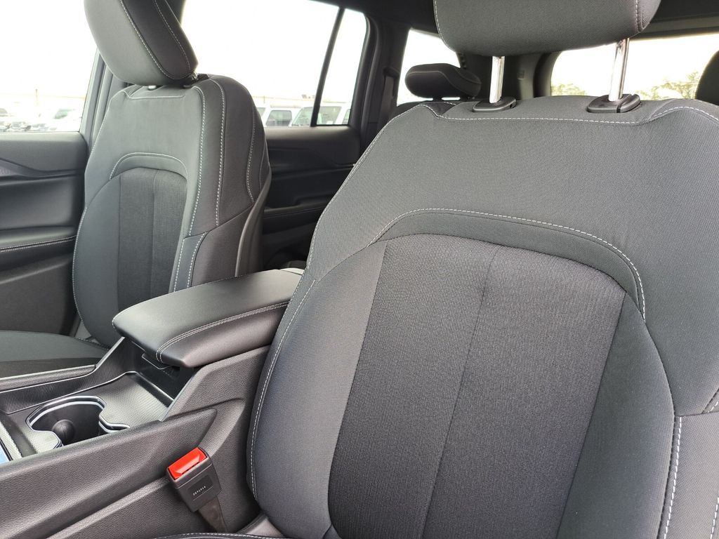 New 2026 Jeep Grand Cherokee SUV