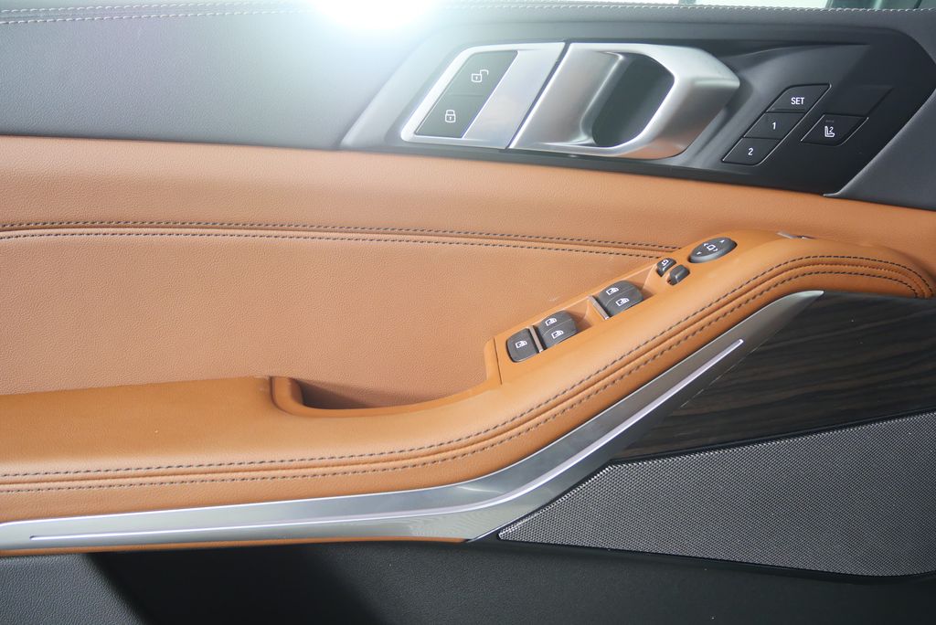 Thumbnail: 2026 BMW X5 - 8